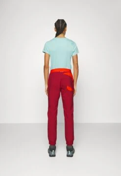 La Sportiva Mantra Pant - Trainingsbroek - Velvet/Cherry Tomato -La Sportiva Buitenshuis e00480cd4f1141d4bc01a35fe64cd196